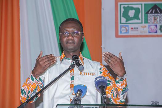 Moussa Sanogo à propos de la polémique sur le surendettement : « La Côte d’Ivoire a une dette qui est largement soutenable »